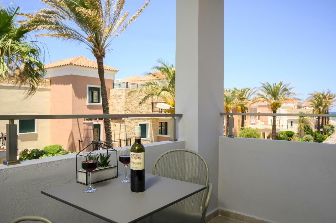 פלטניאס Athina Suites Luxury Suites Near The Sea Platanias מראה חיצוני תמונה